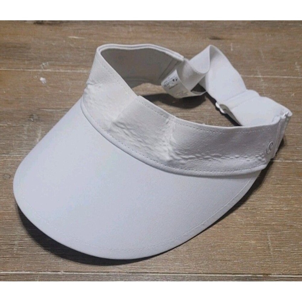 Lululemon Fast-Paced Running Visor Womens White Elastic Back Adjustable One Size